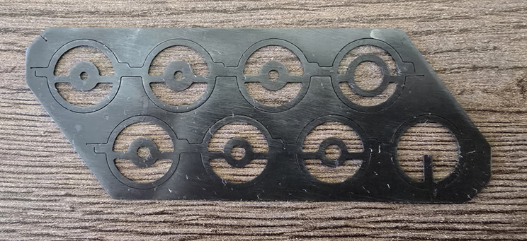 Inserty do Anschutz w formie płytki do wyłamania insertów.